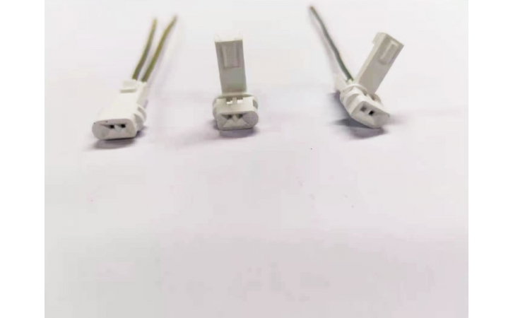 兩線穿壓接膠殼-非標(biāo)訂制